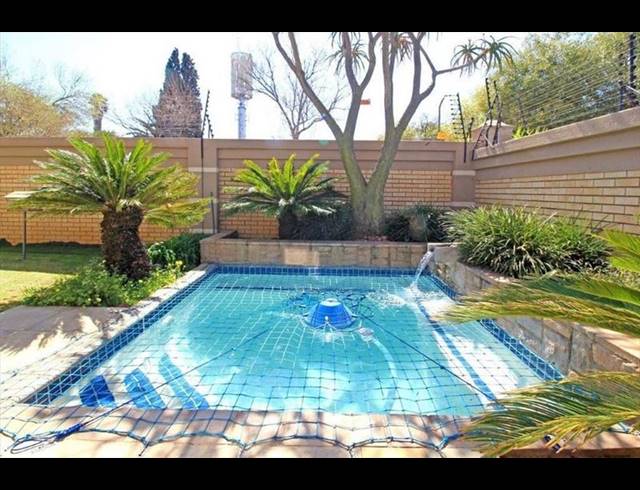 3 BEDROOM CLUSTER FOR SALE IN BARTLETT